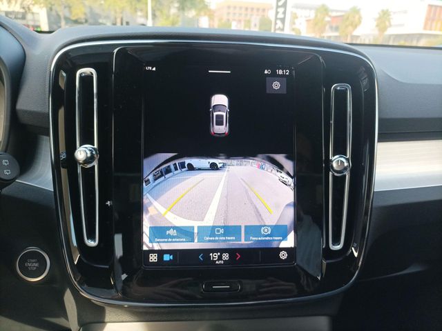 VOLVO XC40 2.0 B3 CORE AUTO 163 5P