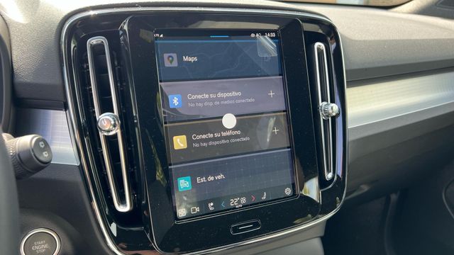 VOLVO VOLVO XC40 todoterreno 2.0 B3 PLUS DARK AUTO 5P