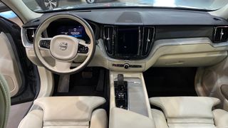 VOLVO XC60 2.0 B4 D ULTIMATE DARK AUTO 5P
