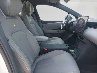 LYNK & CO 02 BEV 66KWH MORE 272 5P