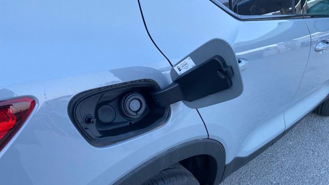 VOLVO XC40 2.0 B3 PLUS DARK AUTO 163 5P