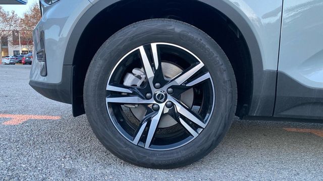 VOLVO XC40 2.0 B3 PLUS DARK AUTO 163 5P