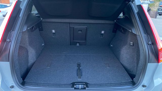 VOLVO XC40 2.0 B3 PLUS DARK AUTO 163 5P