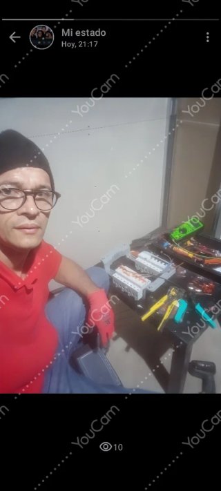 ELECTRICISTA · 20+ AÑOS DE EXPERIENCIA