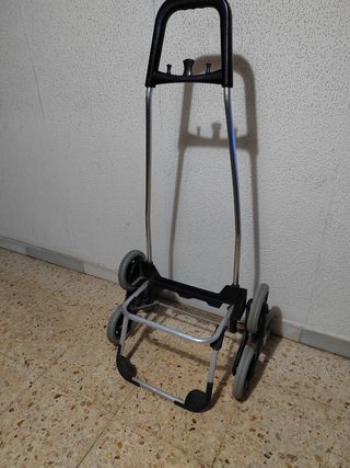 Carro de compra, triple ruedas para subiresclera
