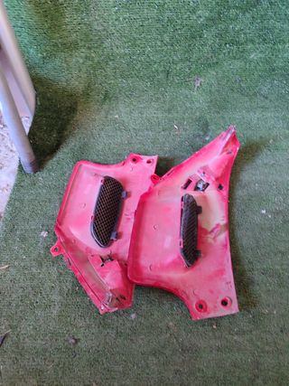 Tapas Laterales Peugeot Speedfight 2 Rojas