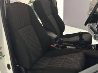 Toyota Hilux 2.4 D-4D Cabina Doble