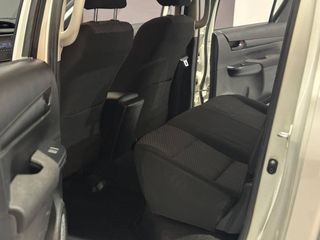 Toyota Hilux 2.4 D-4D Cabina Doble