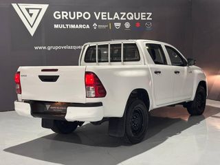 Toyota Hilux 2.4 D-4D Cabina Doble