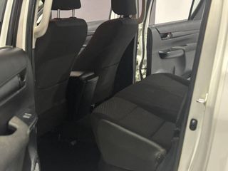Toyota Hilux 2.4 D-4D Cabina Doble