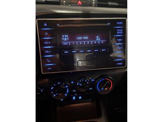 Toyota Hilux 2.4 D-4D Cabina Doble