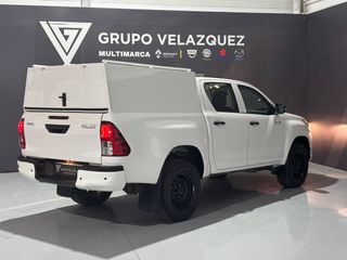 Toyota Hilux 2.4 D-4D Cabina Doble