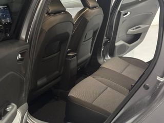 Renault Clio full hybrid E-Tech 145 (103Kw)