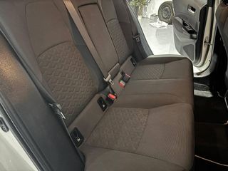 Toyota Corolla 1.8 125H BUSINESS PLUS E-CVT