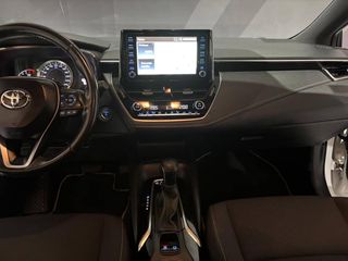 Toyota Corolla 1.8 125H BUSINESS PLUS E-CVT