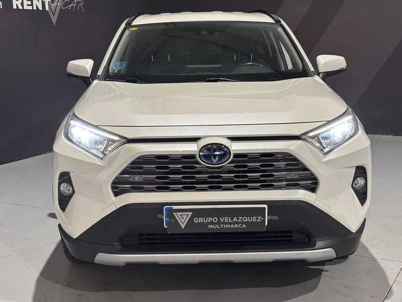 Toyota RAV4 2020, foto 2