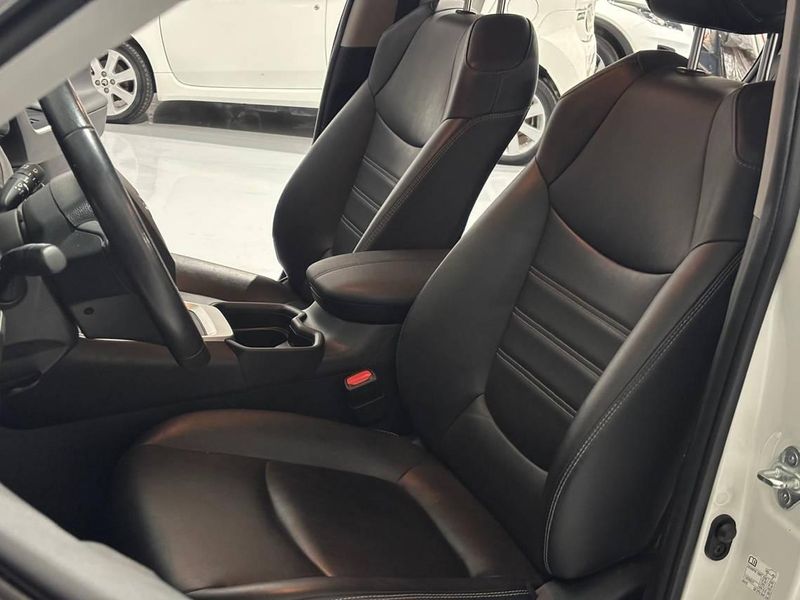 Toyota RAV4 2020, foto 19