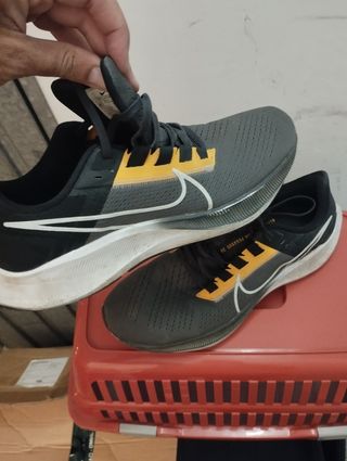 Nike Air Zoom Pegasus 38 Grigio Giallo EU45
