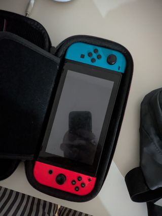 Nintendo Switch Rojo y Azul