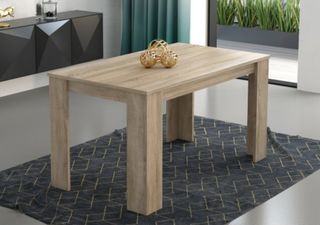 Mesa de comedor de madera
