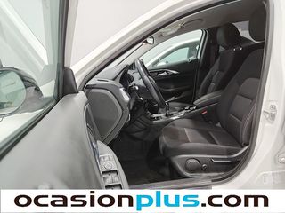 Infiniti Q30 1.6T Premium 90 kW (122 CV)