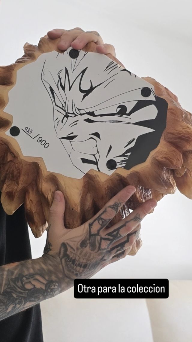 Figura Vegeta Majin Buu Colección con luces led.