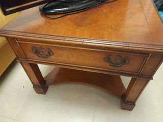 Mesa de madera maciza