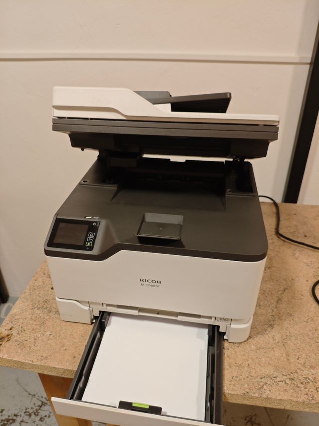 Stampante multifunzione Ricoh M C240FW