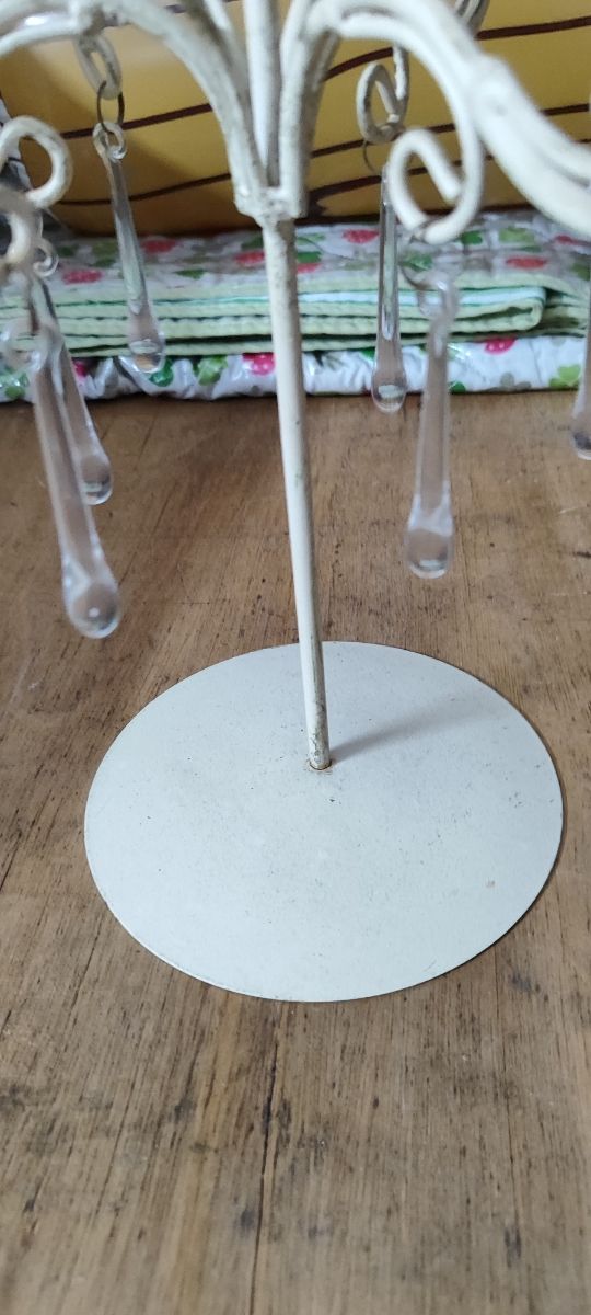 Candelabro de metal y cristal + regalo de 3 velas.