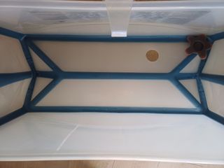 Bañera Stokke con patas y soporte