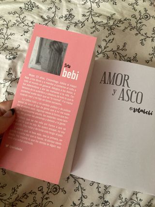 Libro Amor y asco de Srta. Bebi
