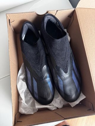 Scarpe da calcio Adidas nere e blu