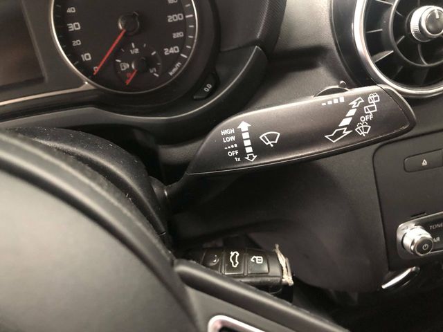 Audi A1   1.0 TFSI 70kW (95CV) Sportback Adrenalin