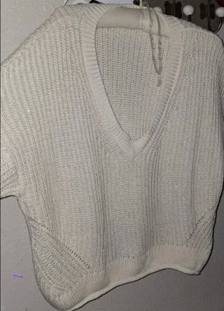 Pantalón negro desgastado