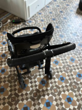 Bugaboo Bee 6 con capazo y adaptadores