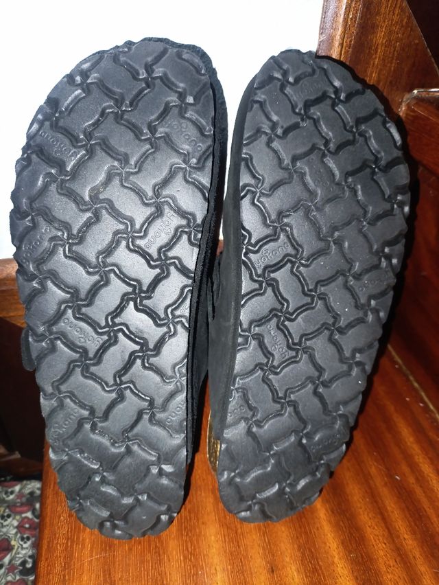 Zuecos Yokono negros talla 37