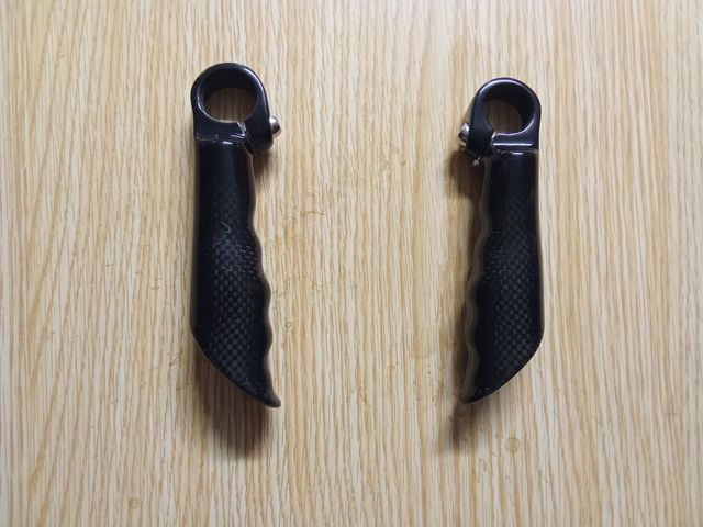 AVANCES O CUERNOS ERGONOMICOS CARBONO MANILLAR MTB