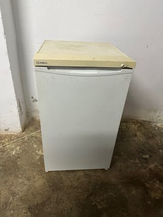 Nevera Indesit