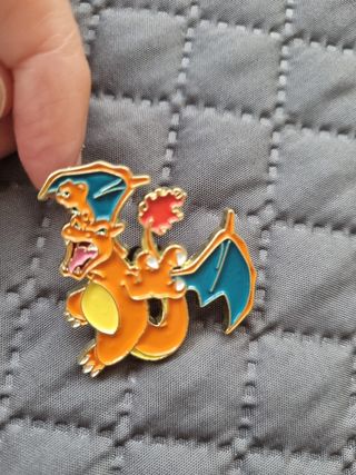 Se venden Pins de Pokemon