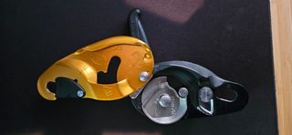 Petzl ID Asegurador Escalada