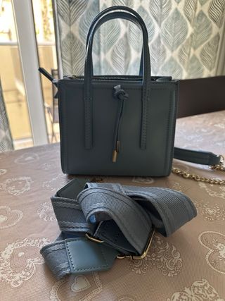 Borsa Zara nuova azzurra mai usata 