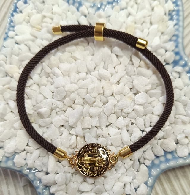 Pulsera San Benito Cordón Lino