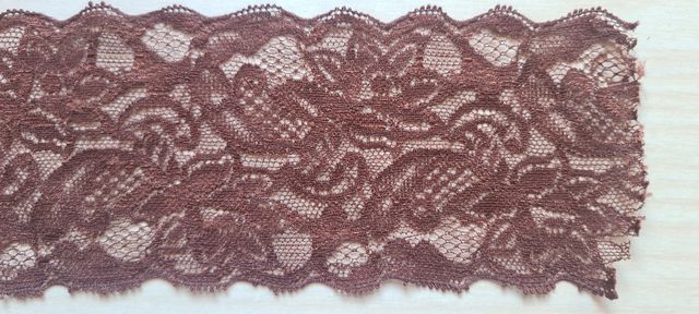 Blonda e hilo Marrón