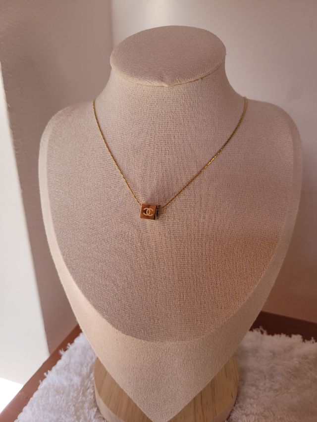 Colgante acero inoxidable Chanel Dorado