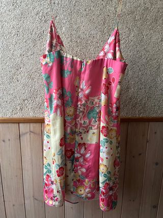 Vestido tirantes raso estampado floral rosa Zara