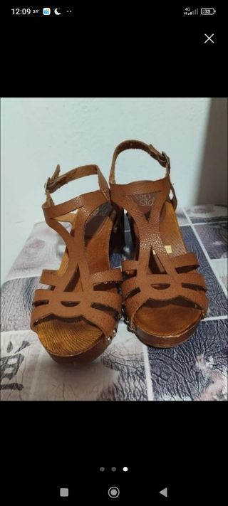 Zuecos de madera In Side talla 39