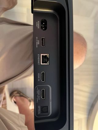 Barra de sonido negra