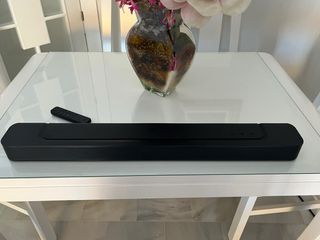 Barra de sonido negra