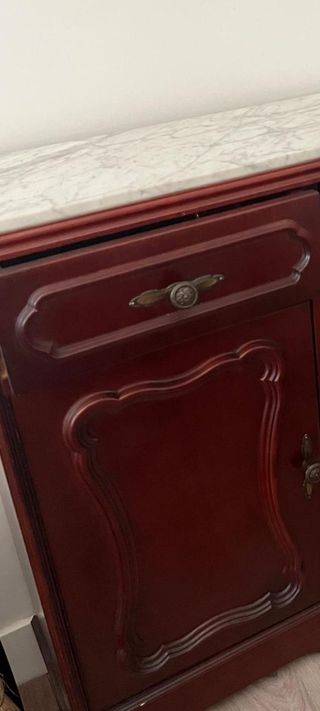 Mueble recibidor madera y mármol