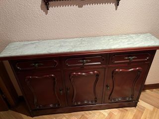Mueble recibidor madera y mármol